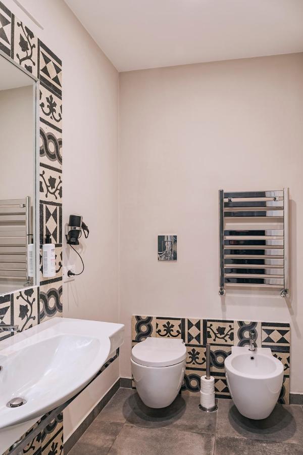 La Smorfia Hotel Napoli Ngoại thất bức ảnh
