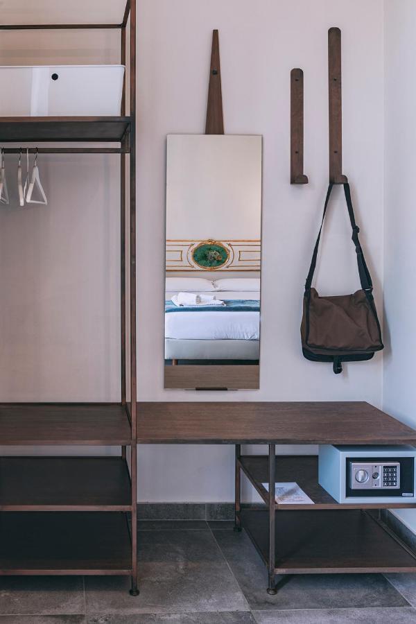 La Smorfia Hotel Napoli Ngoại thất bức ảnh